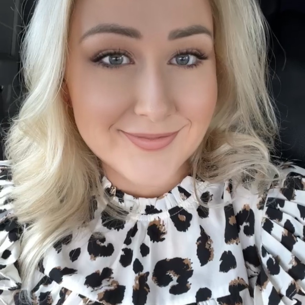 Meet your Posher, Molly